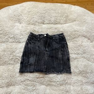 Signature 8 mini jean skirt